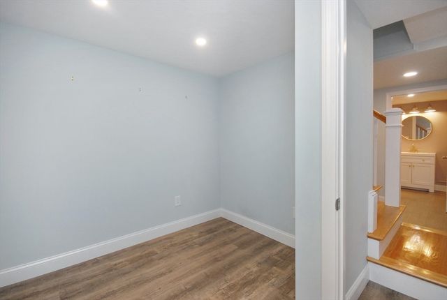 805 Old Connecticut Path, Framingham, MA 01701