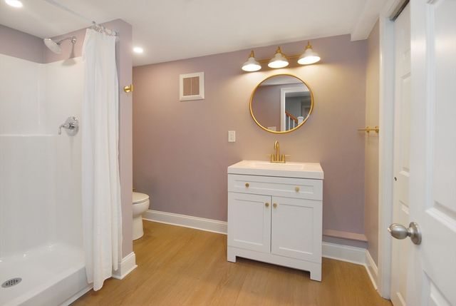 805 Old Connecticut Path, Framingham, MA 01701