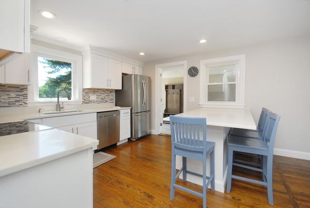 805 Old Connecticut Path, Framingham, MA 01701