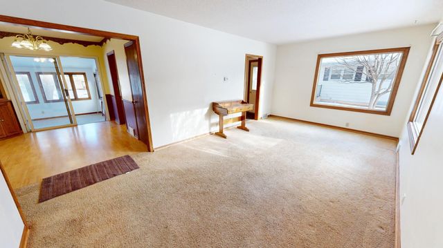 1204 Willmar Avenue SW, Willmar, MN 56201