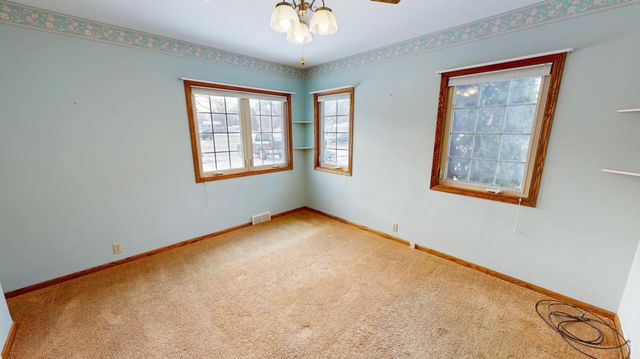 1204 Willmar Avenue SW, Willmar, MN 56201