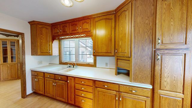 1204 Willmar Avenue SW, Willmar, MN 56201