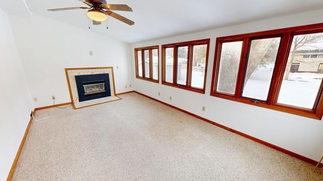 1204 Willmar Avenue SW, Willmar, MN 56201