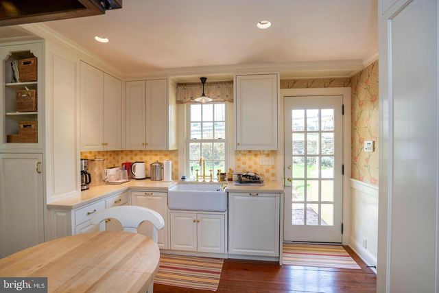 9981 DOUGLAS RD, Red Lion, PA 17356