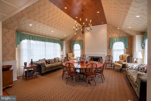 9981 DOUGLAS RD, Red Lion, PA 17356