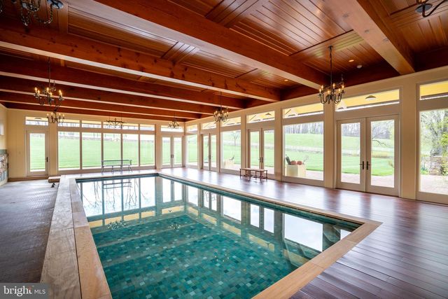 9981 DOUGLAS RD, Red Lion, PA 17356