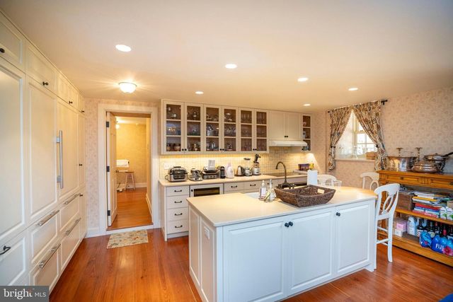 9981 DOUGLAS RD, Red Lion, PA 17356