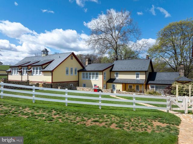 9981 DOUGLAS RD, Red Lion, PA 17356