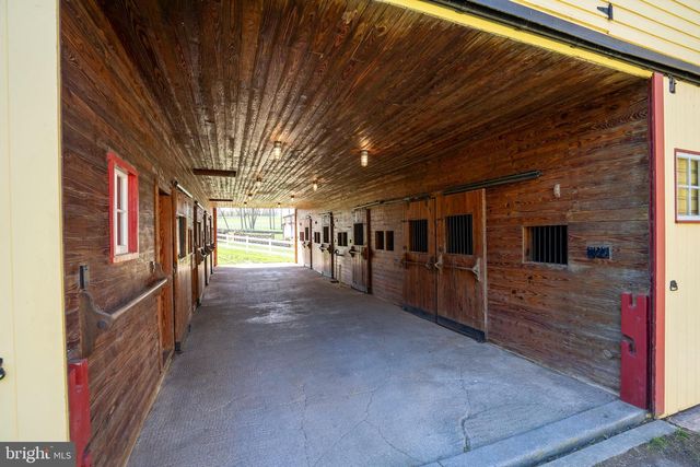 9981 DOUGLAS RD, Red Lion, PA 17356