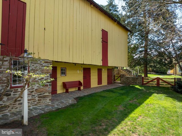 9981 DOUGLAS RD, Red Lion, PA 17356