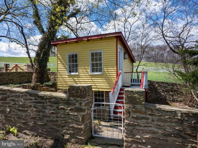 9981 DOUGLAS RD, Red Lion, PA 17356