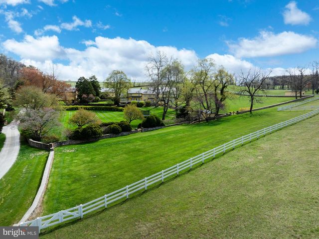 9981 DOUGLAS RD, Red Lion, PA 17356