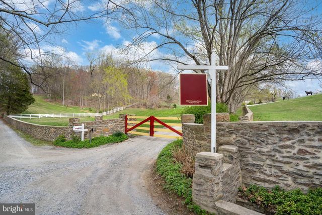 9981 DOUGLAS RD, Red Lion, PA 17356