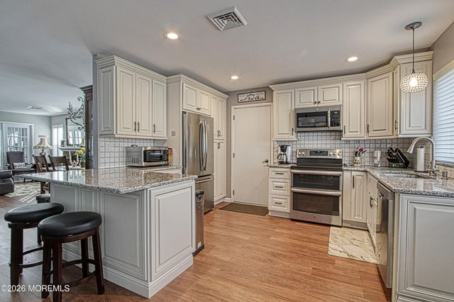 707 Wooton Court C, Manchester, NJ 08759