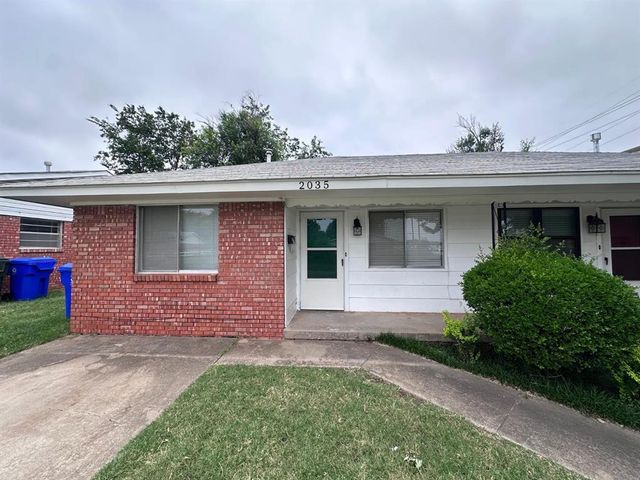 2037 Delaware Lane 2037, Norman, OK 73071