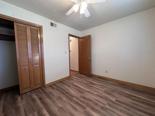 2037 Delaware Lane 2037, Norman, OK 73071