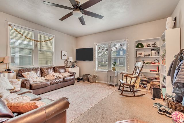 11607 S GRANDVILLE AVE, South Jordan, UT 84009