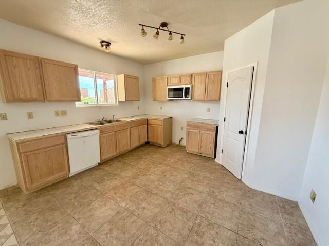 1332 Tesuque Court NE, Rio Rancho, NM 87144