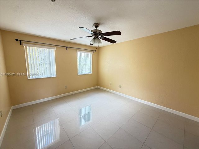7080 NW 177th St 209-13, Hialeah, FL 33015