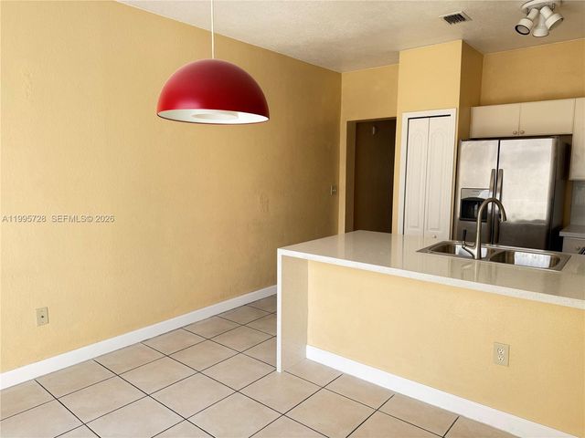 7080 NW 177th St 209-13, Hialeah, FL 33015
