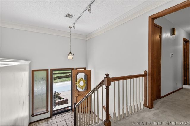 1419 SE OAKDALE Drive, Bartlesville, OK 74006