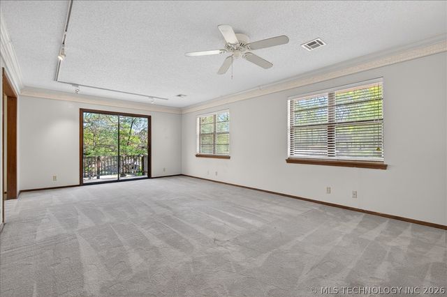 1419 SE OAKDALE Drive, Bartlesville, OK 74006