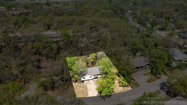 1419 SE OAKDALE Drive, Bartlesville, OK 74006