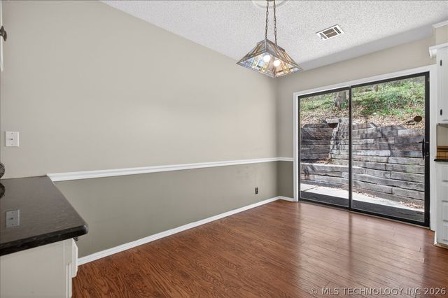 1419 SE OAKDALE Drive, Bartlesville, OK 74006