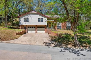 1419 SE OAKDALE Drive, Bartlesville, OK 74006