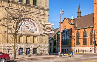 270 E Highland AVENUE #445, Milwaukee, WI 53202