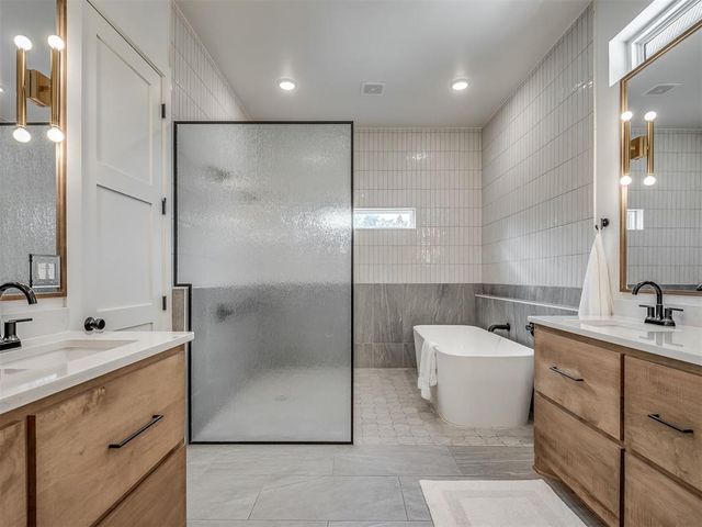 380 Old Creek Road, Edmond, OK 73034