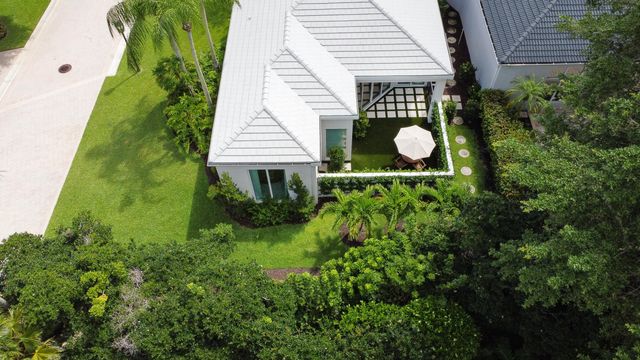 126 Sunset Cove Lane, Palm Beach Gardens, FL 33418