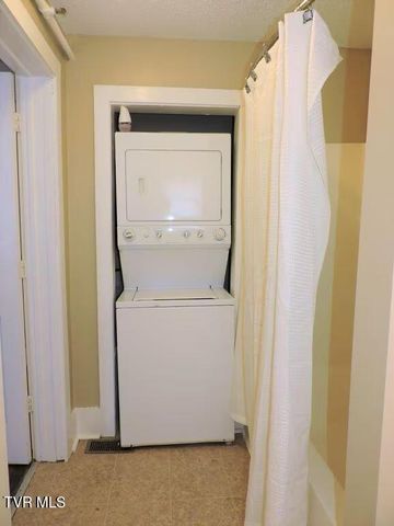 305 Montgomery Street, Johnson City, TN 37604