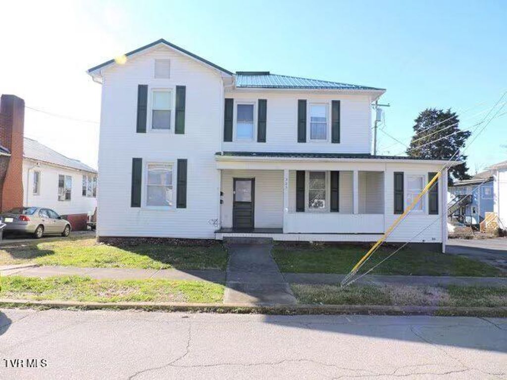 305 Montgomery Street, Johnson City, TN 37604