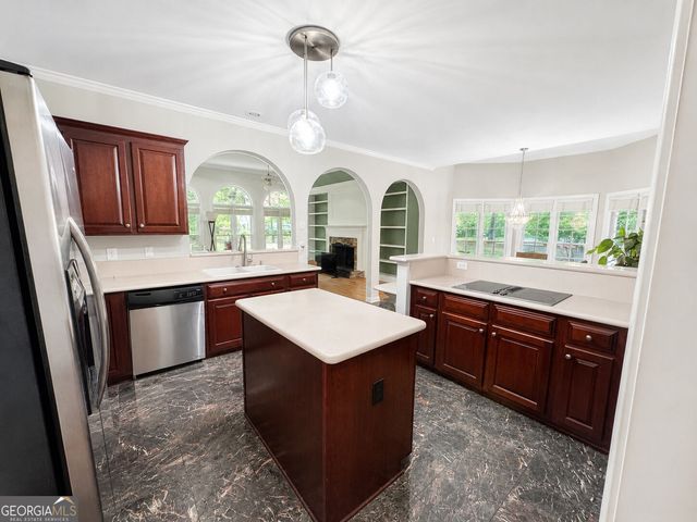 401 Sturdivant Court, Peachtree City, GA 30269