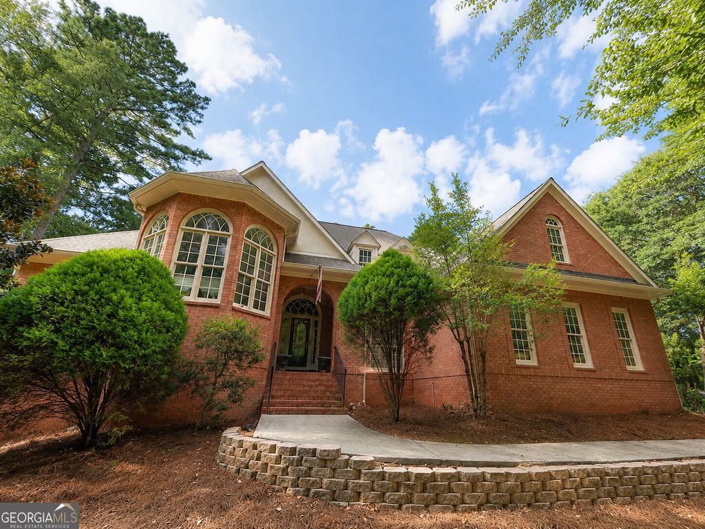 401 Sturdivant Court, Peachtree City, GA 30269