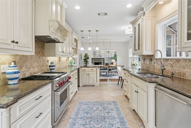 6417 Lakeshore Drive, Dallas, TX 75214