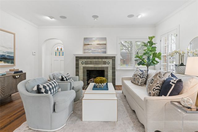 6417 Lakeshore Drive, Dallas, TX 75214