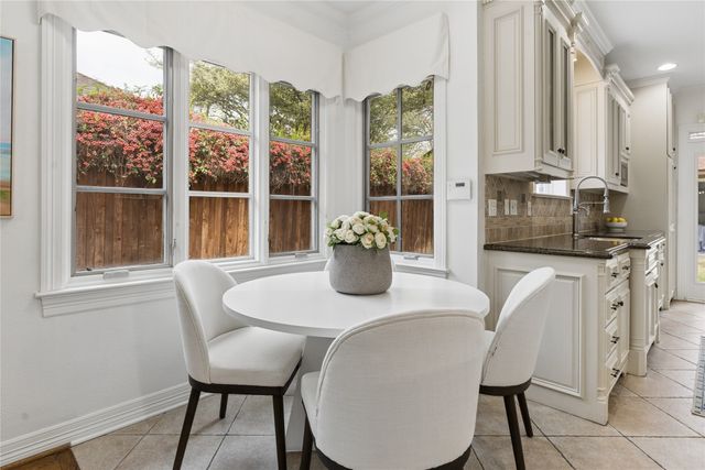 6417 Lakeshore Drive, Dallas, TX 75214