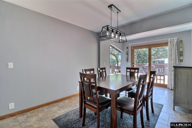 9617 Ruggles Street, Omaha, NE 68134