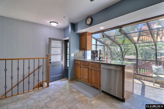 9617 Ruggles Street, Omaha, NE 68134