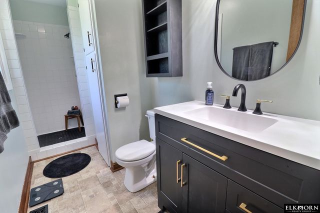 9617 Ruggles Street, Omaha, NE 68134
