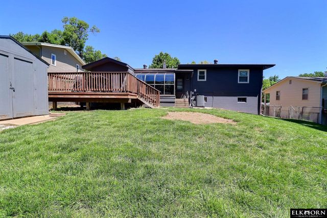 9617 Ruggles Street, Omaha, NE 68134