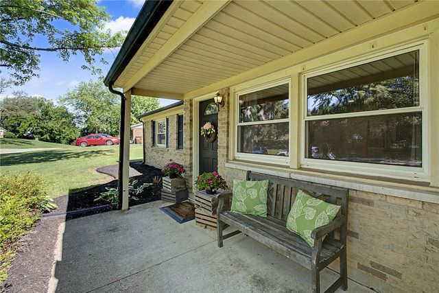 4627 Whitegate Drive, Beavercreek, OH 45430