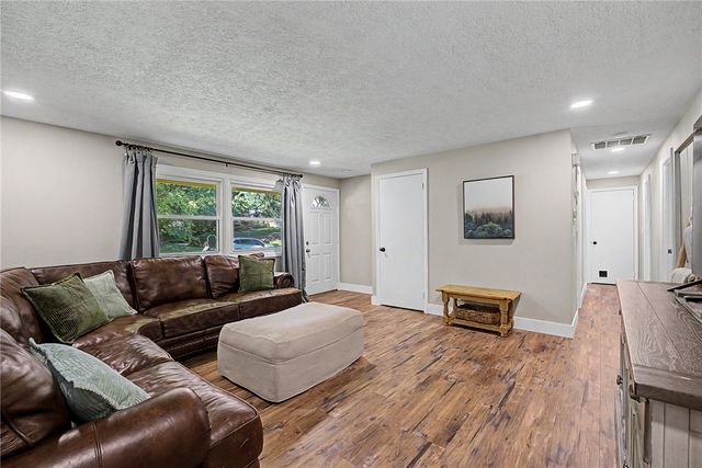 4627 Whitegate Drive, Beavercreek, OH 45430