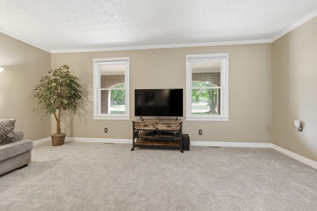 194 Old Coach Road, Nicholasville, KY 40356