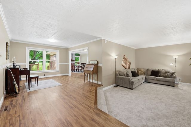 194 Old Coach Road, Nicholasville, KY 40356
