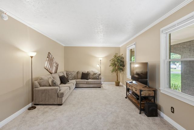 194 Old Coach Road, Nicholasville, KY 40356