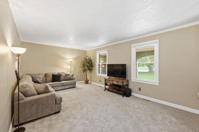 194 Old Coach Road, Nicholasville, KY 40356
