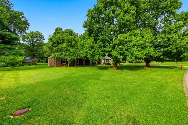 194 Old Coach Road, Nicholasville, KY 40356